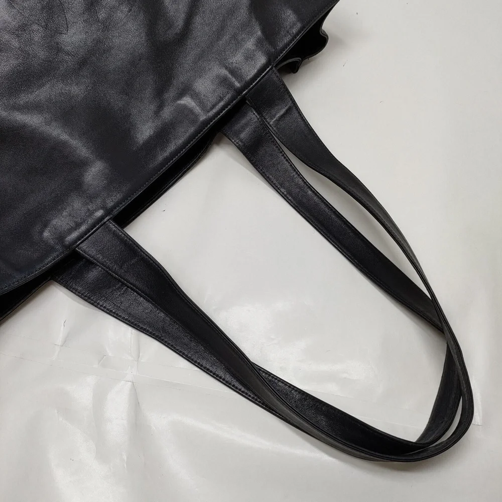 Chanel Tote Bag Black Leather - Picture 6 of 10